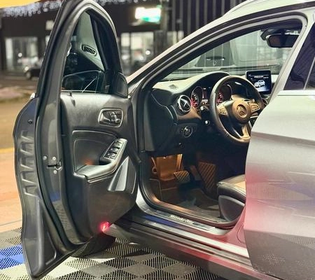 imagem-https://www.socarrao.com.br/sc-vehicle-images-prod/1342191/1788281507546-8070107_13_B_6166acf9b9.jpeg