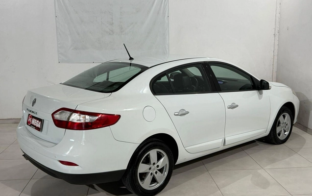 imagem-https://www.socarrao.com.br/sc-vehicle-images-prod/1342311/1788204753124-1d221383514f414d880a5774c2bd8550_1778531824942.jpg