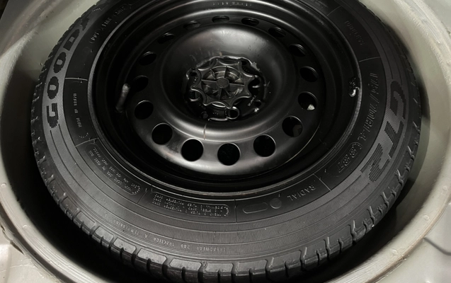 imagem-https://www.socarrao.com.br/sc-vehicle-images-prod/1342604/1778603657233-app-photos-SSBbioq3ivgtiNxbQmz5Xt1FcQG8yzLP.jpg