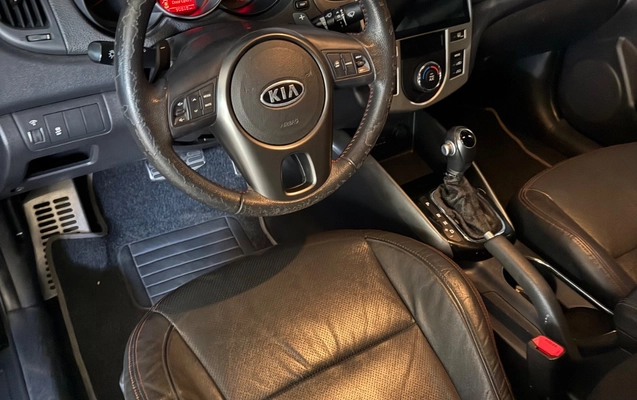 imagem-https://www.socarrao.com.br/sc-vehicle-images-prod/1343478/1778534039267-SU1HXzU2NTkuanBlZw.jpeg