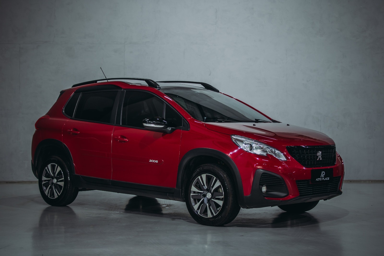 Peugeot 2008 Griffe 1.6 Turbo Flex 16V 5p Mec. na cor Vermelho em São José dos Pinhais / PR - 13480