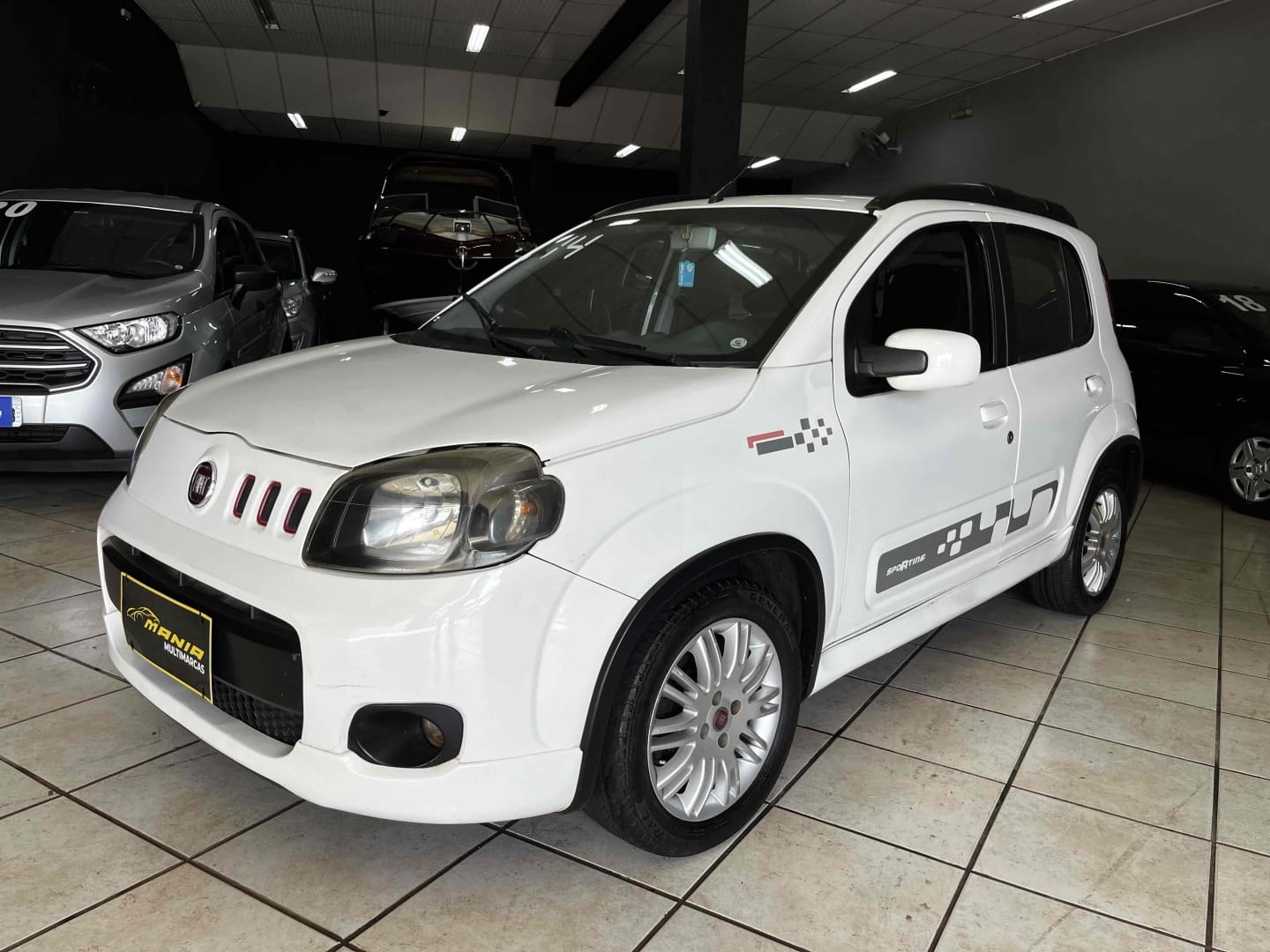 Fiat Uno SPORTING 1.3 Flex 8V 5p na cor Branco em Londrina / PR - 13537