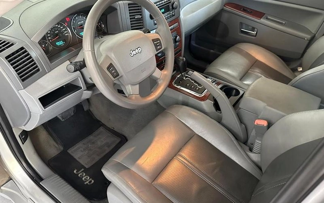 imagem-https://www.socarrao.com.br/sc-vehicle-images-prod/13598/1779804458946-7048182_15_B_79b7357c28.jpeg
