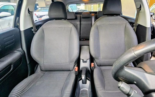 imagem-https://www.socarrao.com.br/sc-vehicle-images-prod/1361591/1788622120040-8058673_2_B_44c217739a.jpeg