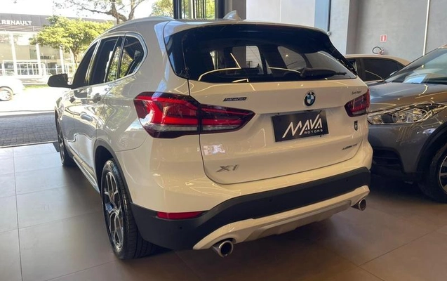 imagem-https://www.socarrao.com.br/sc-vehicle-images-prod/1361596/1780076686350-8075822_3_B_146782a1ca.jpeg