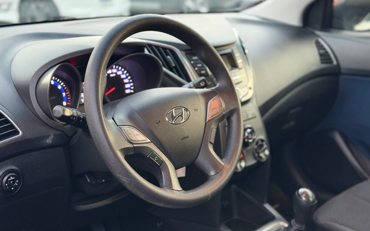 imagem-https://www.socarrao.com.br/sc-vehicle-images-prod/1361979/1778589745247-V2hhdHNBcHAgSW1hZ2UgMjAyNi0wNS0xMSBhdCAxOC4yMi4xMiAoMSkuanBlZw.jpeg