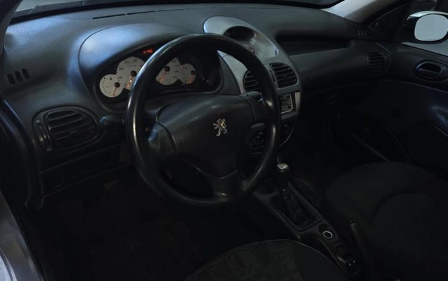 imagem-https://www.socarrao.com.br/sc-vehicle-images-prod/1362039/1788368347619-8078459_5_B_a1296337ac.jpeg