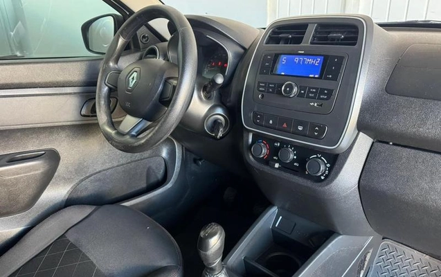imagem-https://www.socarrao.com.br/sc-vehicle-images-prod/1363974/1782225344409-8078872_12_B_239fba6c7f.jpeg