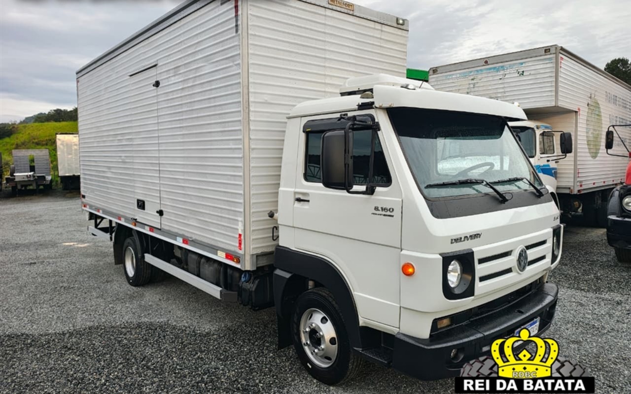 Volkswagen 8-160 E 2014 Branco — foto 1 de 3