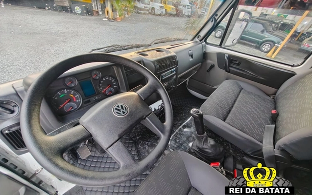 imagem-https://www.socarrao.com.br/sc-vehicle-images-prod/1364601/1778594775331-OS5qcGc.jpg