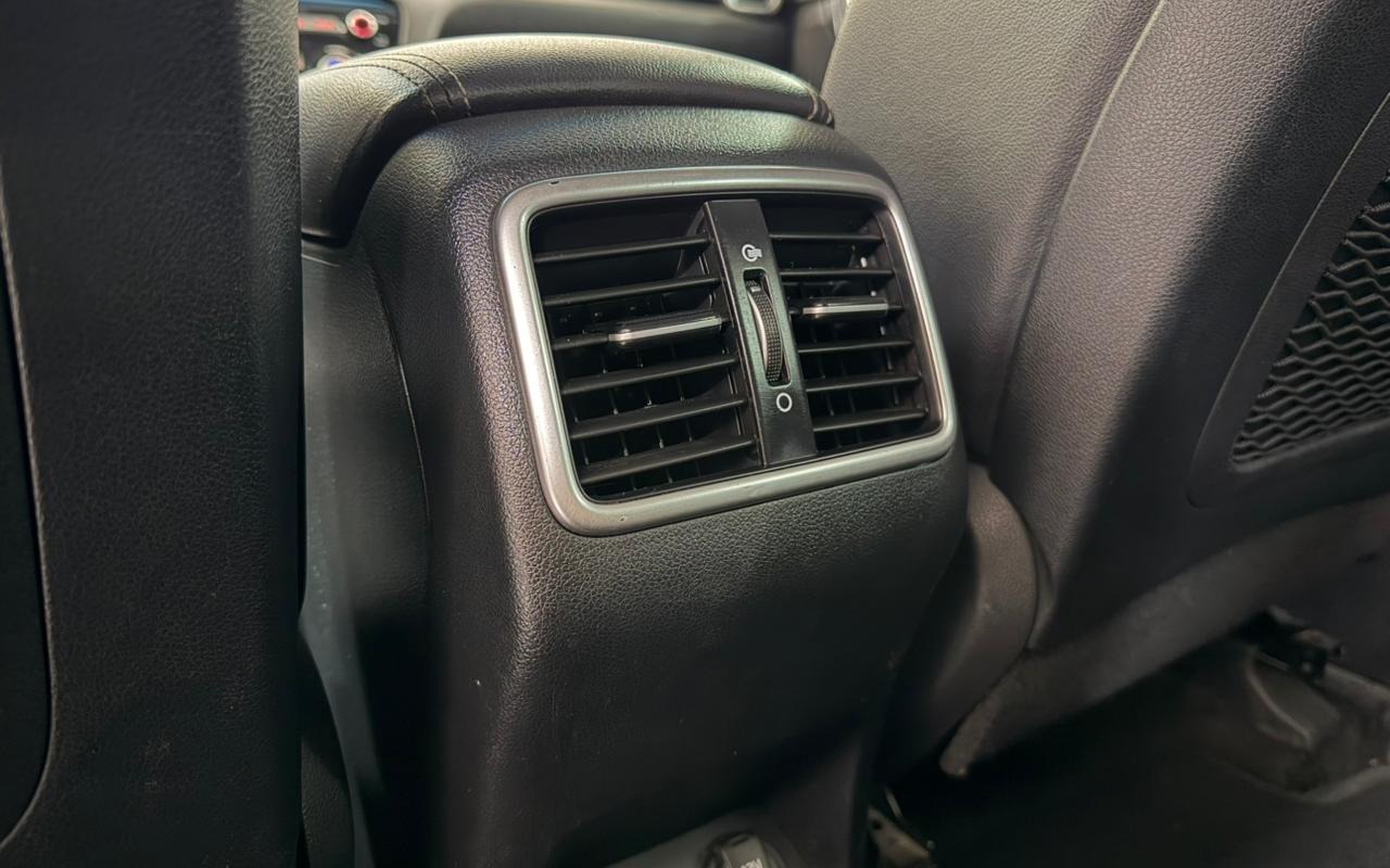 imagem-https://www.socarrao.com.br/sc-vehicle-images-prod/1366387/1778597280027-V2hhdHNBcHAgSW1hZ2UgMjAyNi0wNS0xMiBhdCAxMS4xNi4yNyAoMSkuanBlZw.jpeg