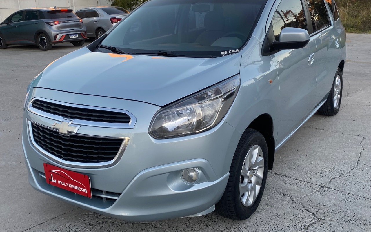 Chevrolet Spin LTZ 1.8 8V Econo.Flex 5p Aut. na cor Prata no Gravataí / RS - 1366717