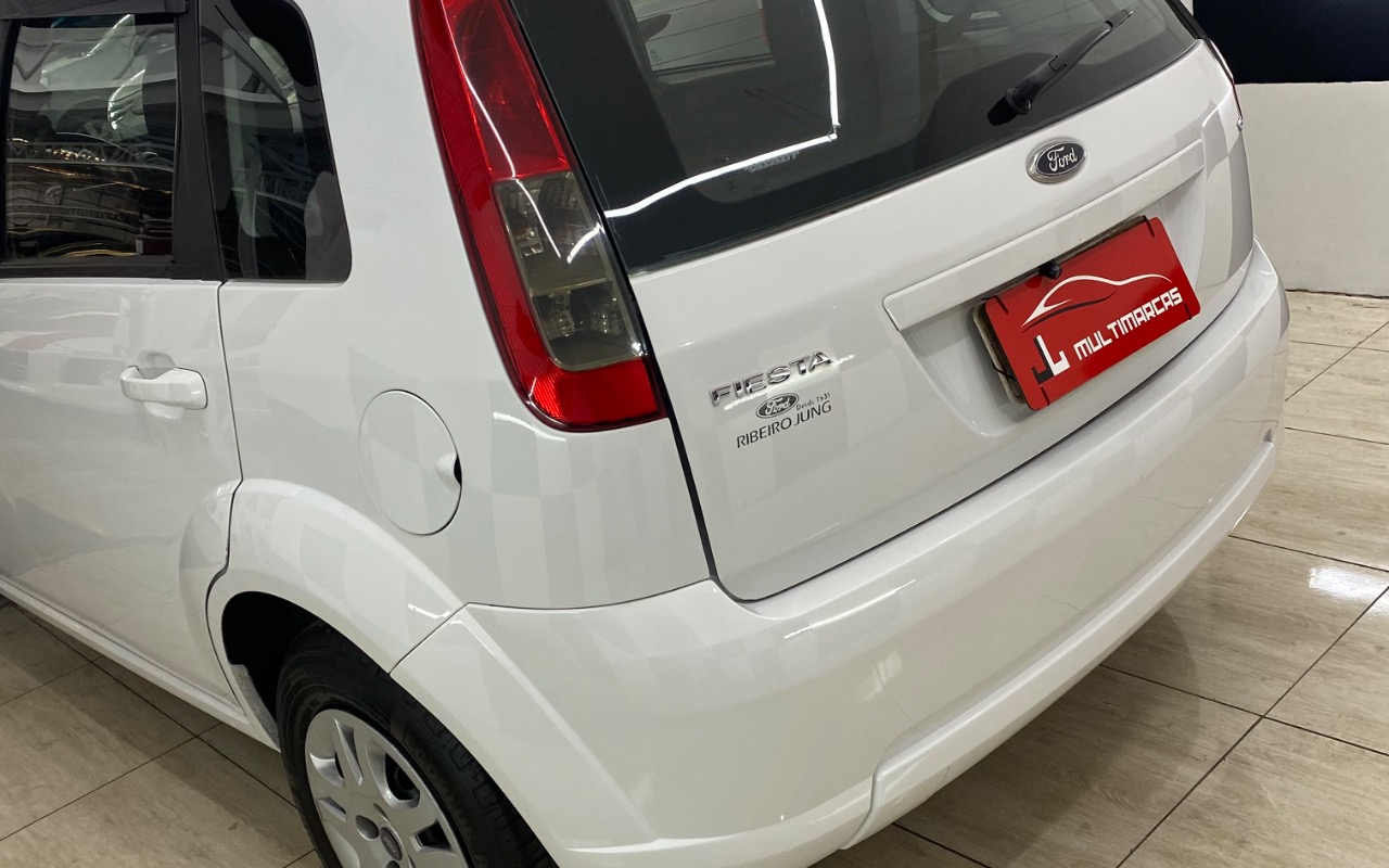 imagem-https://www.socarrao.com.br/sc-vehicle-images-prod/1366878/1778597851509-SU1HXzg1NjMuanBlZw.jpeg