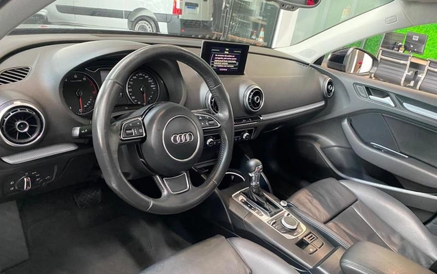 imagem-https://www.socarrao.com.br/sc-vehicle-images-prod/1368813/1787579596148-7817141_15_B_7bfdded290.jpeg