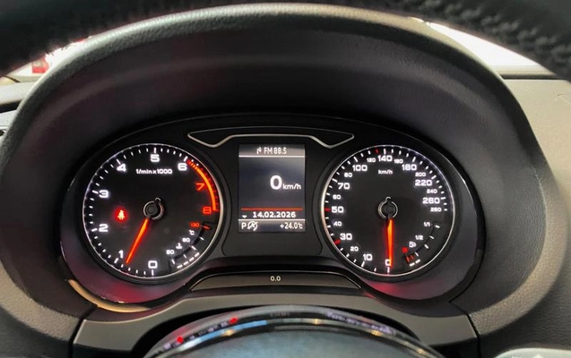 imagem-https://www.socarrao.com.br/sc-vehicle-images-prod/1368813/1787579596149-7817141_9_B_3481a9f65b.jpeg
