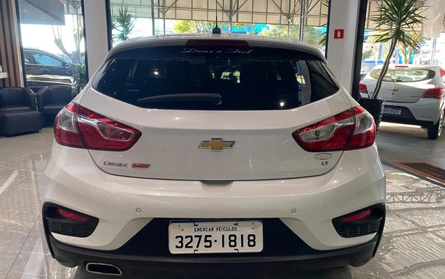 imagem-https://www.socarrao.com.br/sc-vehicle-images-prod/1368881/1789659944825-7928664_4_B_6f4e044a98.jpeg