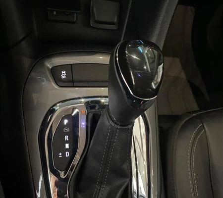 imagem-https://www.socarrao.com.br/sc-vehicle-images-prod/1368881/1789659944836-7928664_14_B_62d6e9e946.jpeg
