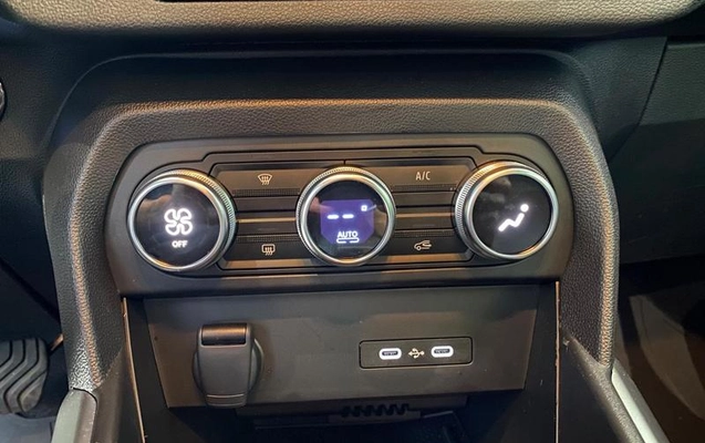 imagem-https://www.socarrao.com.br/sc-vehicle-images-prod/1369444/1787663759833-8007724_16_B_5f88f20d7a.jpeg