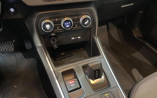 imagem-https://www.socarrao.com.br/sc-vehicle-images-prod/1369444/1787663759834-8007724_17_B_8ae5a08926.jpeg