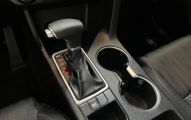 imagem-https://www.socarrao.com.br/sc-vehicle-images-prod/1369654/1792524784701-6912315_17_B_8d1f89ca46.jpeg