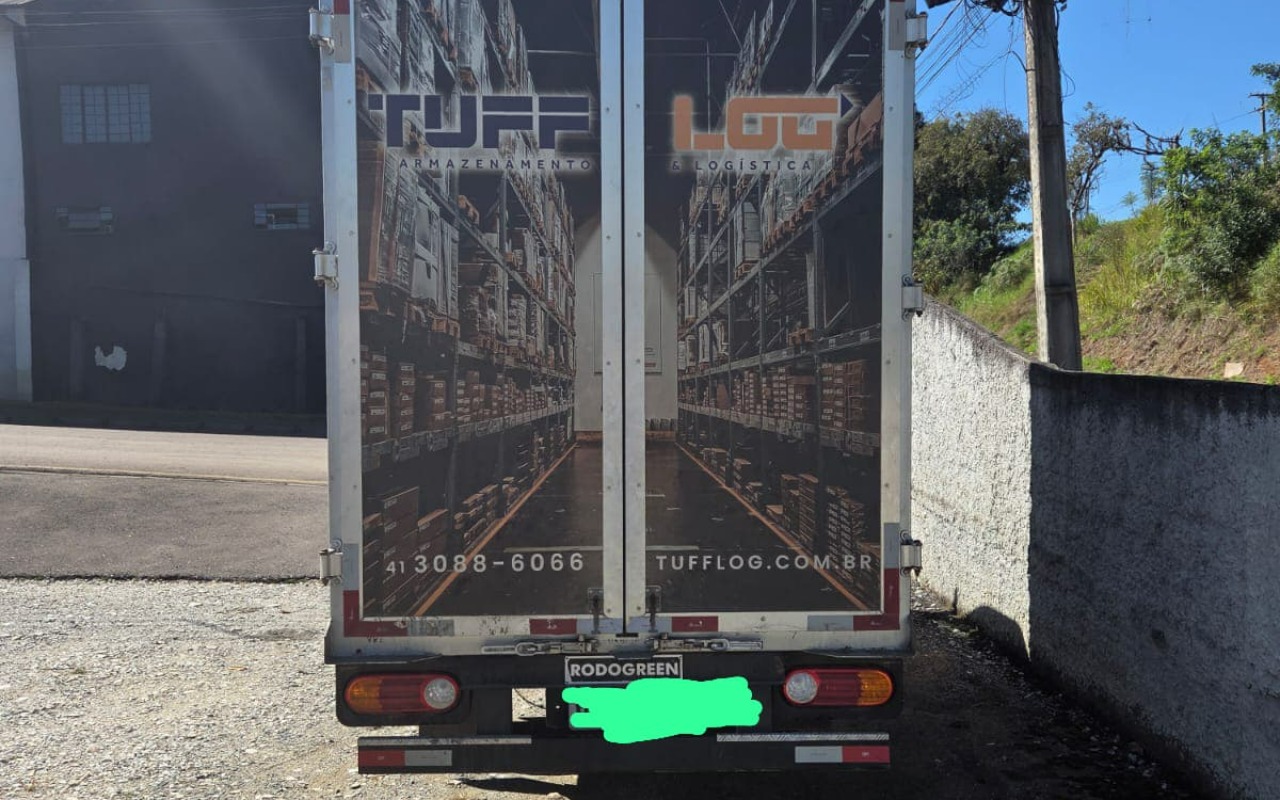 imagem-https://www.socarrao.com.br/sc-vehicle-images-prod/1372736/1778702273238-V2hhdHNBcHAgSW1hZ2UgMjAyNi0wNS0wNSBhdCAxMS4wOC4xMiAoMykuanBlZw.jpeg