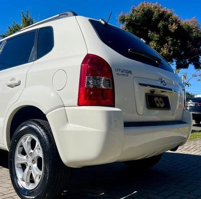 imagem-https://www.socarrao.com.br/sc-vehicle-images-prod/1372776/1789415961567-8080022_21_B_a6a54ca261.jpeg