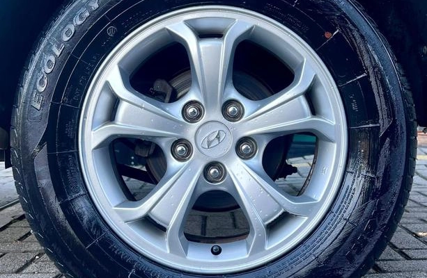 imagem-https://www.socarrao.com.br/sc-vehicle-images-prod/1372776/1789415961574-8080022_26_B_b55b938cbb.jpeg