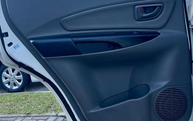 imagem-https://www.socarrao.com.br/sc-vehicle-images-prod/1372776/1789415961584-8080022_3_B_158c25014b.jpeg