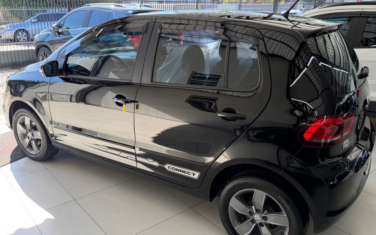 imagem-https://www.socarrao.com.br/sc-vehicle-images-prod/1373316/1778607816477-SU1HXzYyMzQuanBlZw.jpeg