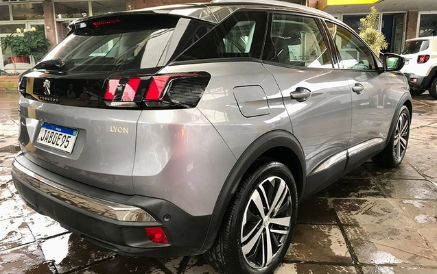imagem-https://www.socarrao.com.br/sc-vehicle-images-prod/1373343/1779401719950-JYKVTh1JkxxUq2bHQ66V2KPdRpPoccoE.jpg