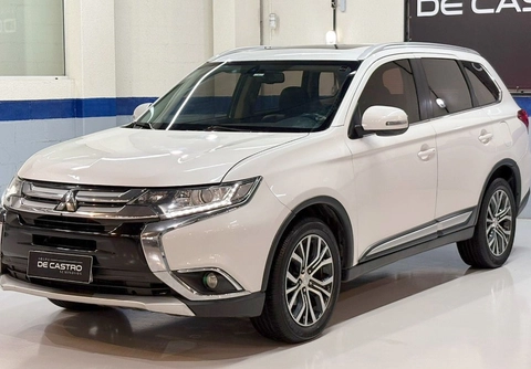 Mitsubishi OUTLANDER 2017 Branco — foto 1 de 3