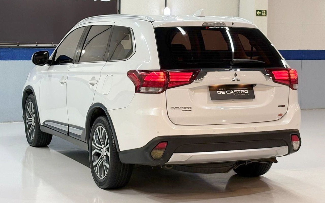 imagem-https://www.socarrao.com.br/sc-vehicle-images-prod/1373607/1778608487660-TUlUU1VCSVNISSBPVVRMQU5ERVIgQVdEIC0gQlJBTkNBIC0gUUpUNkc1MCAoNCkuanBn.jpg