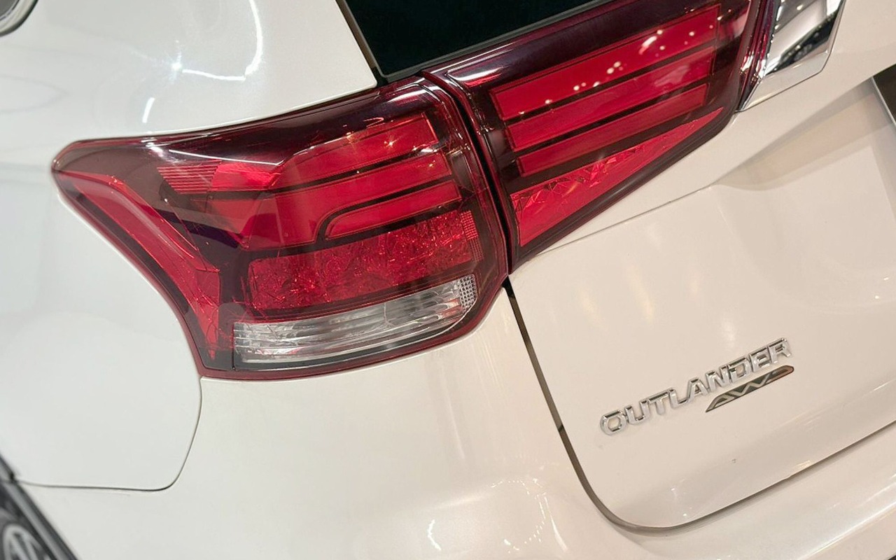 imagem-https://www.socarrao.com.br/sc-vehicle-images-prod/1373607/1778608487945-TUlUU1VCSVNISSBPVVRMQU5ERVIgQVdEIC0gQlJBTkNBIC0gUUpUNkc1MCAoOSkuanBn.jpg