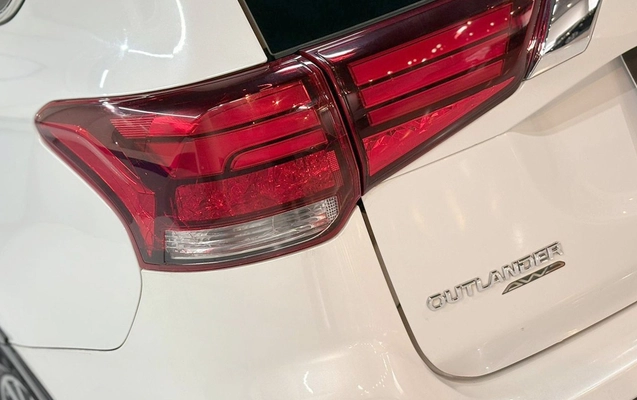 imagem-https://www.socarrao.com.br/sc-vehicle-images-prod/1373607/1778608487945-TUlUU1VCSVNISSBPVVRMQU5ERVIgQVdEIC0gQlJBTkNBIC0gUUpUNkc1MCAoOSkuanBn.jpg