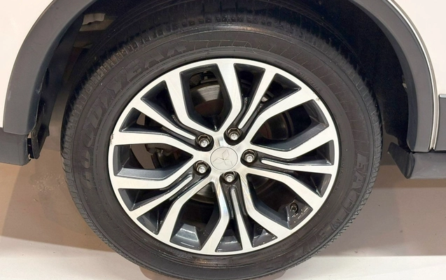 imagem-https://www.socarrao.com.br/sc-vehicle-images-prod/1373607/1778608488216-TUlUU1VCSVNISSBPVVRMQU5ERVIgQVdEIC0gQlJBTkNBIC0gUUpUNkc1MCAoMTMpLmpwZw.jpg