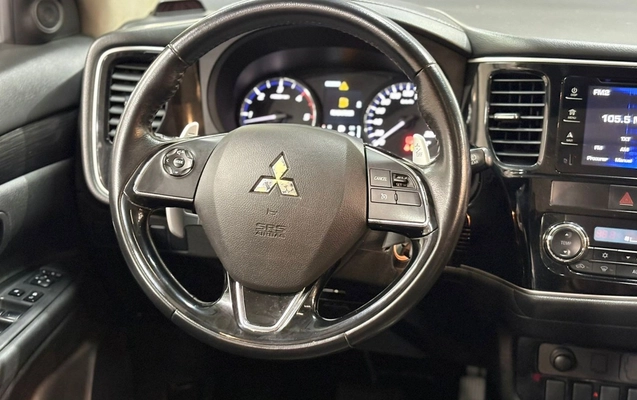 imagem-https://www.socarrao.com.br/sc-vehicle-images-prod/1373607/1778608488294-TUlUU1VCSVNISSBPVVRMQU5ERVIgQVdEIC0gQlJBTkNBIC0gUUpUNkc1MCAoMTcpLmpwZw.jpg