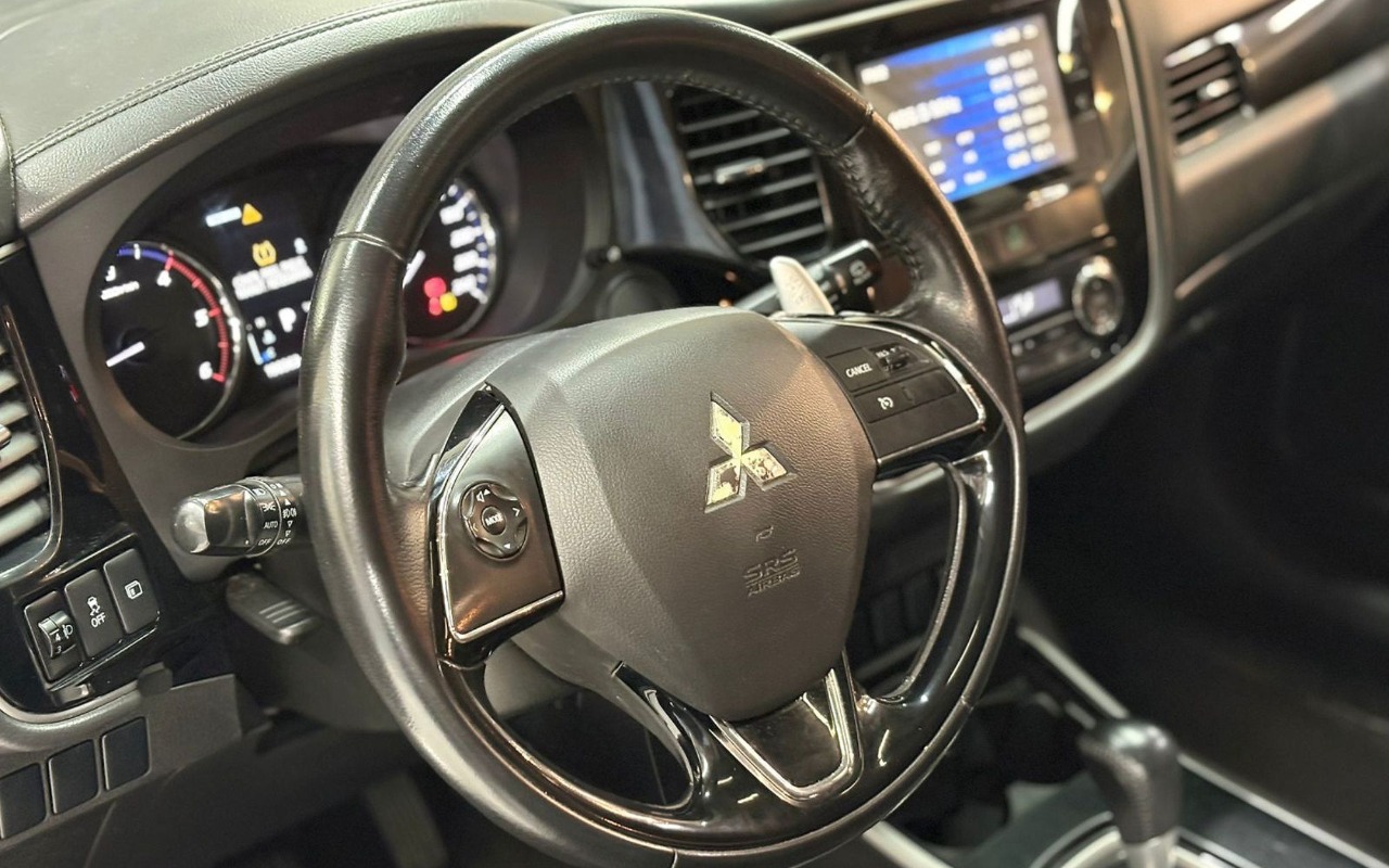 imagem-https://www.socarrao.com.br/sc-vehicle-images-prod/1373607/1778608488445-TUlUU1VCSVNISSBPVVRMQU5ERVIgQVdEIC0gQlJBTkNBIC0gUUpUNkc1MCAoMTgpLmpwZw.jpg