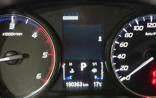 imagem-https://www.socarrao.com.br/sc-vehicle-images-prod/1373607/1778608488779-TUlUU1VCSVNISSBPVVRMQU5ERVIgQVdEIC0gQlJBTkNBIC0gUUpUNkc1MCAoMjIpLmpwZw.jpg