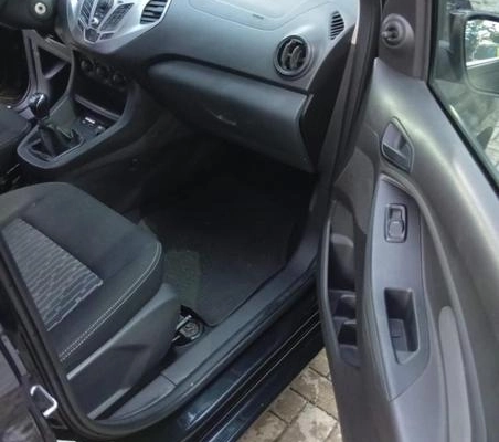imagem-https://www.socarrao.com.br/sc-vehicle-images-prod/1375449/1783703689423-8080660_1_B_7ca6f63e3d.jpeg