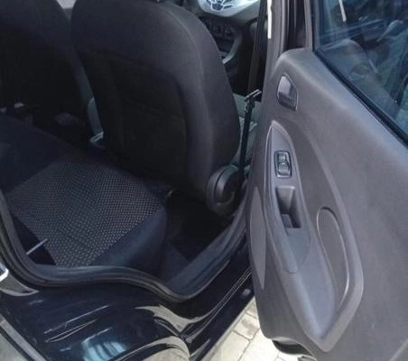 imagem-https://www.socarrao.com.br/sc-vehicle-images-prod/1375449/1783703689424-8080660_1_B_5ae2a23ed2.jpeg