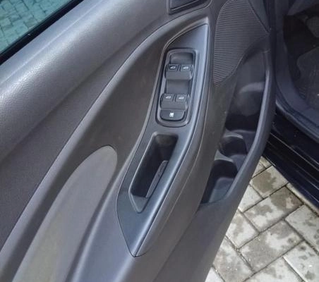imagem-https://www.socarrao.com.br/sc-vehicle-images-prod/1375449/1783703689428-8080660_5_B_7d0dd05571.jpeg