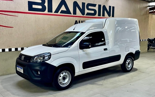 imagem-https://www.socarrao.com.br/sc-vehicle-images-prod/1375549/1789150321318-OOtbxrFeSCgKt4GoLTD9xZe0k21rshXY.jpg