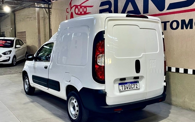 imagem-https://www.socarrao.com.br/sc-vehicle-images-prod/1375549/1789150321338-NndLSdivHGmqayms5h8EyqZI2WzX4JdR.jpg