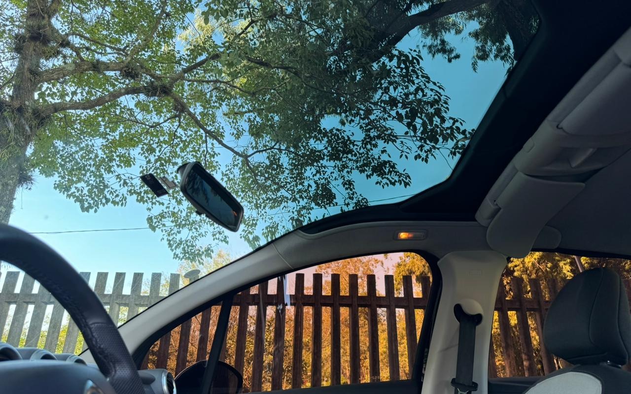 imagem-https://www.socarrao.com.br/sc-vehicle-images-prod/1375952/1778612096229-V2hhdHNBcHAgSW1hZ2UgMjAyNi0wNS0xMiBhdCAxNS4wOC4yNyAoNCkuanBlZw.jpeg