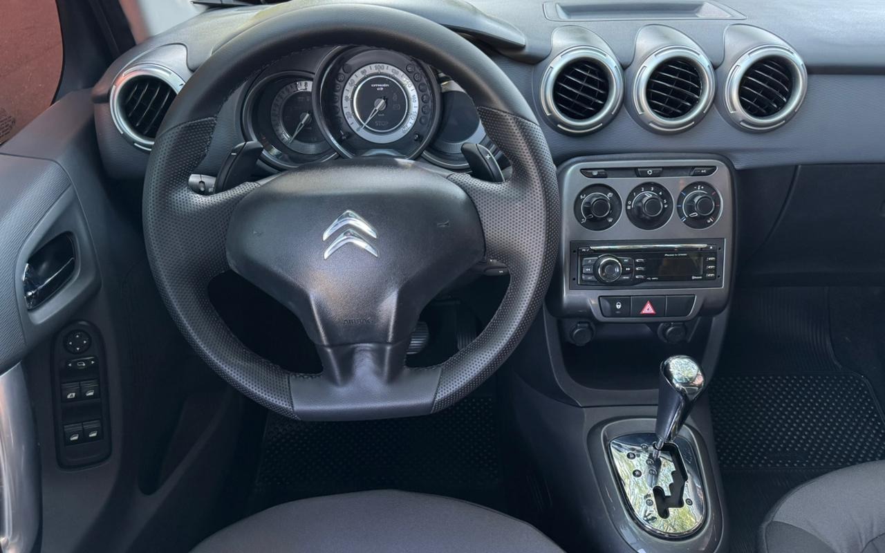 imagem-https://www.socarrao.com.br/sc-vehicle-images-prod/1375952/1778612096898-V2hhdHNBcHAgSW1hZ2UgMjAyNi0wNS0xMiBhdCAxNS4wOC4yOSAoMSkuanBlZw.jpeg