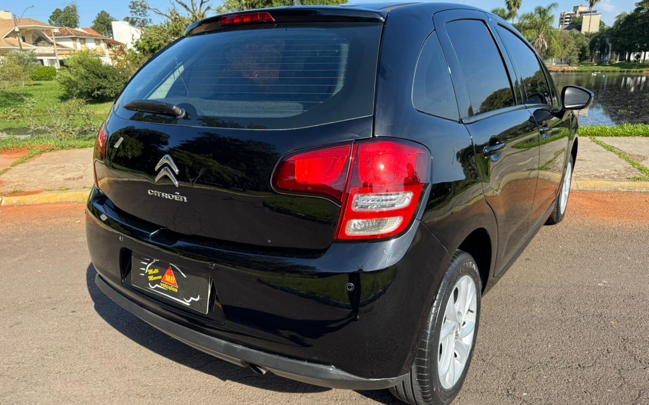 imagem-https://www.socarrao.com.br/sc-vehicle-images-prod/1375952/1778612097080-V2hhdHNBcHAgSW1hZ2UgMjAyNi0wNS0xMiBhdCAxNS4wOC4yNy5qcGVn.jpeg