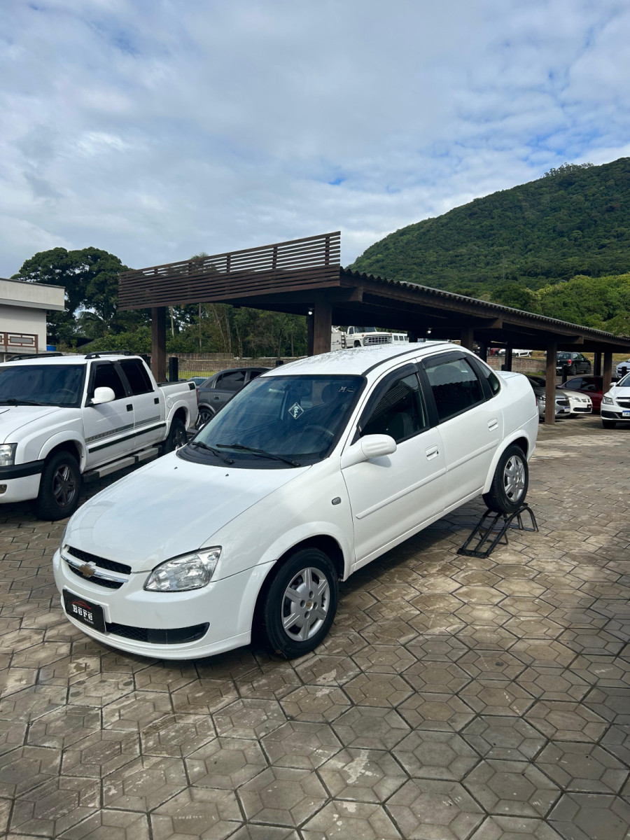 Chevrolet Classic Life/LS 1.0 VHC FlexP. 4p na cor Branco no Osório / RS - 13762