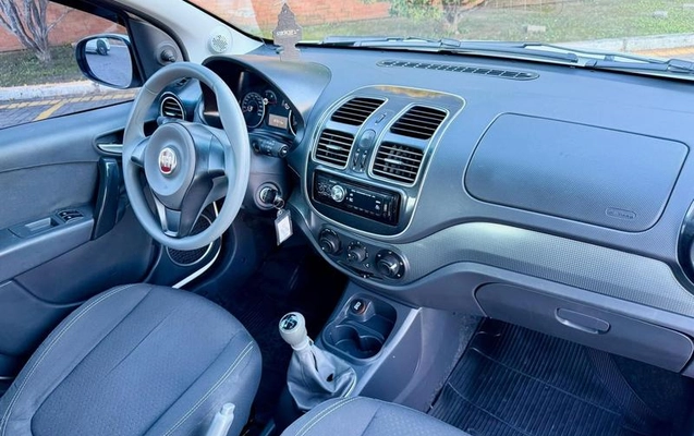 imagem-https://www.socarrao.com.br/sc-vehicle-images-prod/1377483/1789146009192-8020238_0_B_61c9cfab7d.jpeg