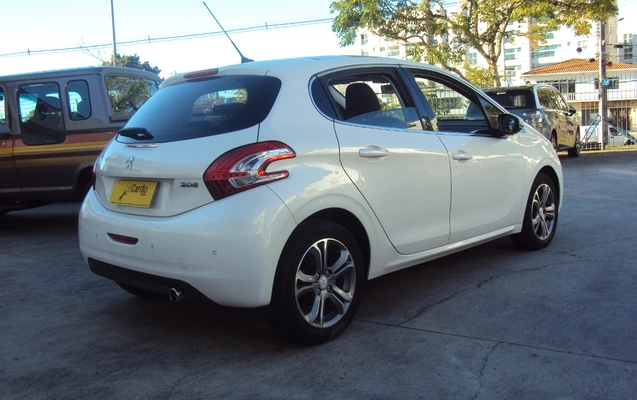 imagem-https://www.socarrao.com.br/sc-vehicle-images-prod/1377965/1778615406093-RFNDMDA3OTAuSlBH.JPG