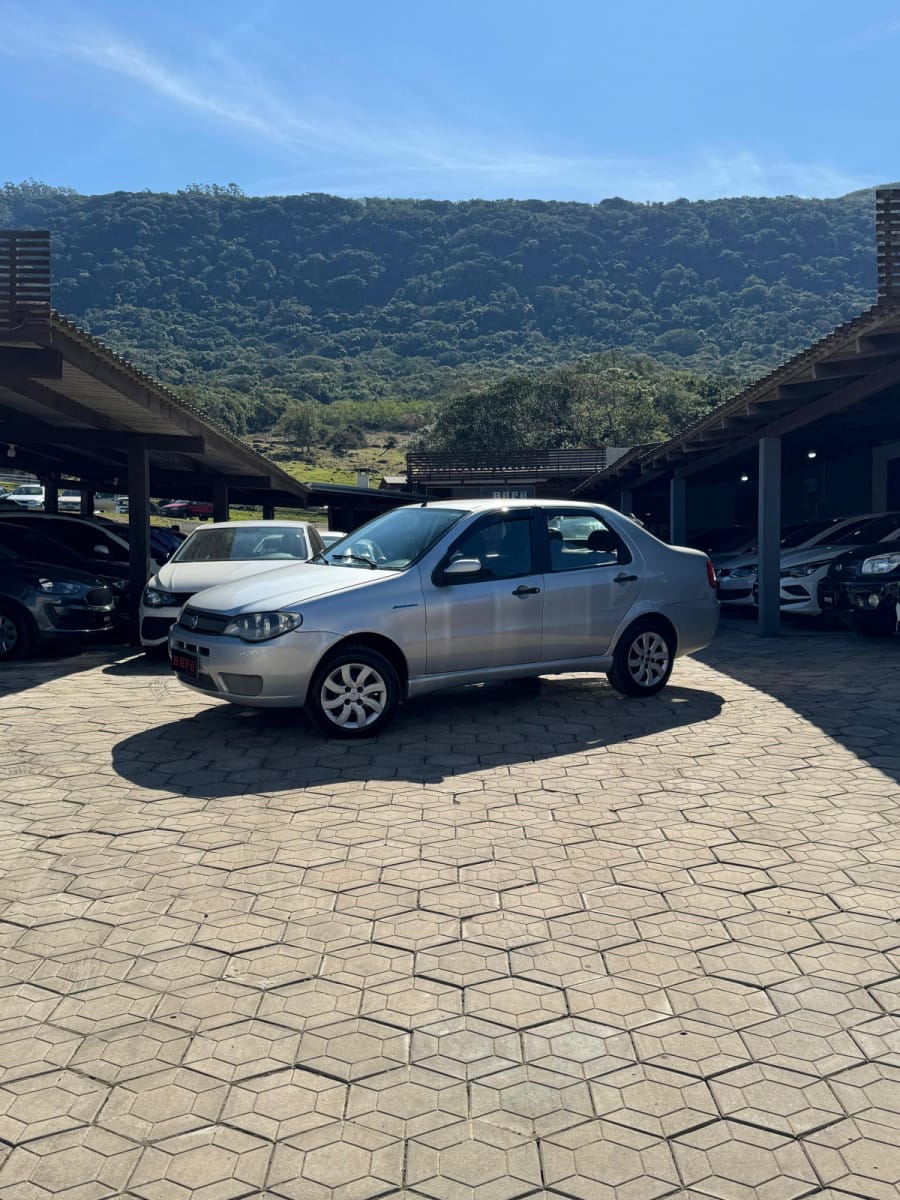 Fiat Siena Celebration 1.0 Fire Flex 8V 4p na cor Cinza no Osório / RS - 13784